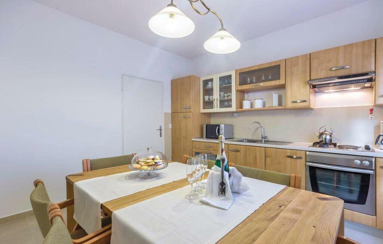 Apartman Eta Pula Exterior foto